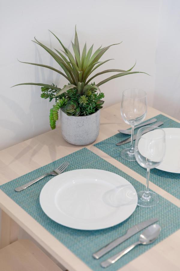 Central Quiet Cottage. Walk To Shops, Bars & Beach Hove Exterior foto